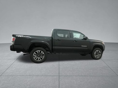 Used 2022 Toyota Tacoma TRD Sport w/ Technology Package RWD image 30