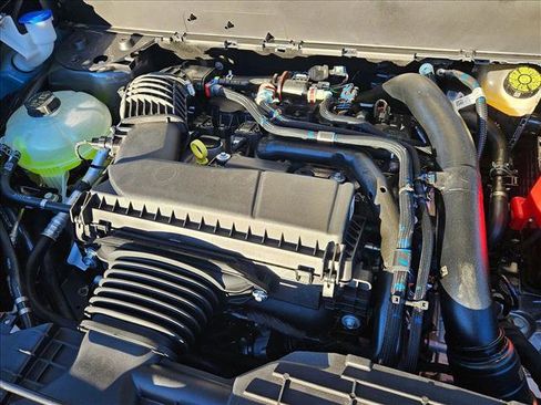 New 2025 Ford Maverick XLT w/ XLT Luxury Package image 16