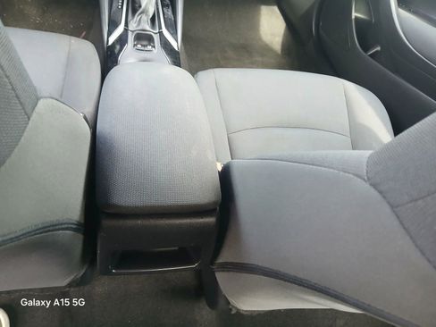 Used 2021 Toyota Corolla LE FWD image 25