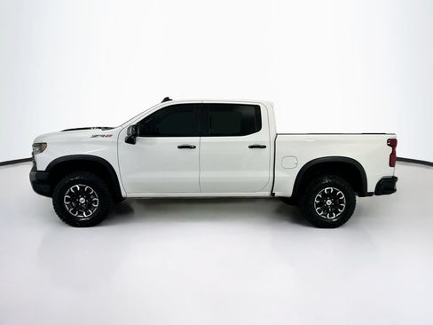Used 2023 Chevrolet Silverado 1500 ZR2 w/ Technology Package AWD/4WD image 8