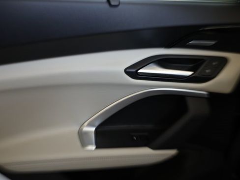 New 2025 Audi Q5 Prestige image 23