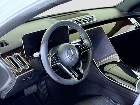 Used 2023 Mercedes-Benz S 500 4MATIC image 13