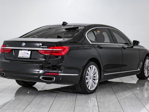 Used 2017 BMW 740i xDrive image 6