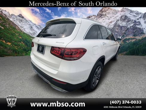 Used 2022 Mercedes-Benz GLC 300 4MATIC w/ Driver Assistance Package image 16