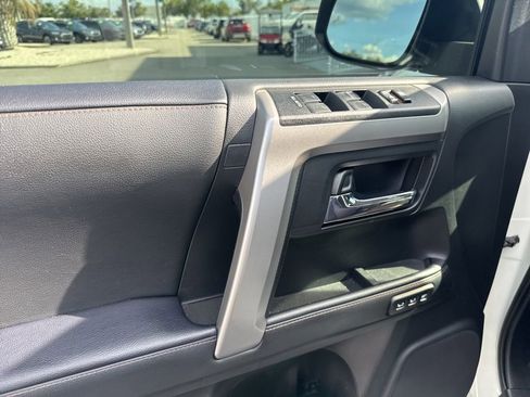 Used 2023 Toyota 4Runner Limited RWD image 15