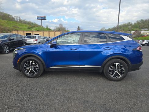 Used 2023 Kia Sportage EX image 7