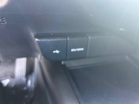 Used 2021 Toyota Camry SE AWD/4WD image 34