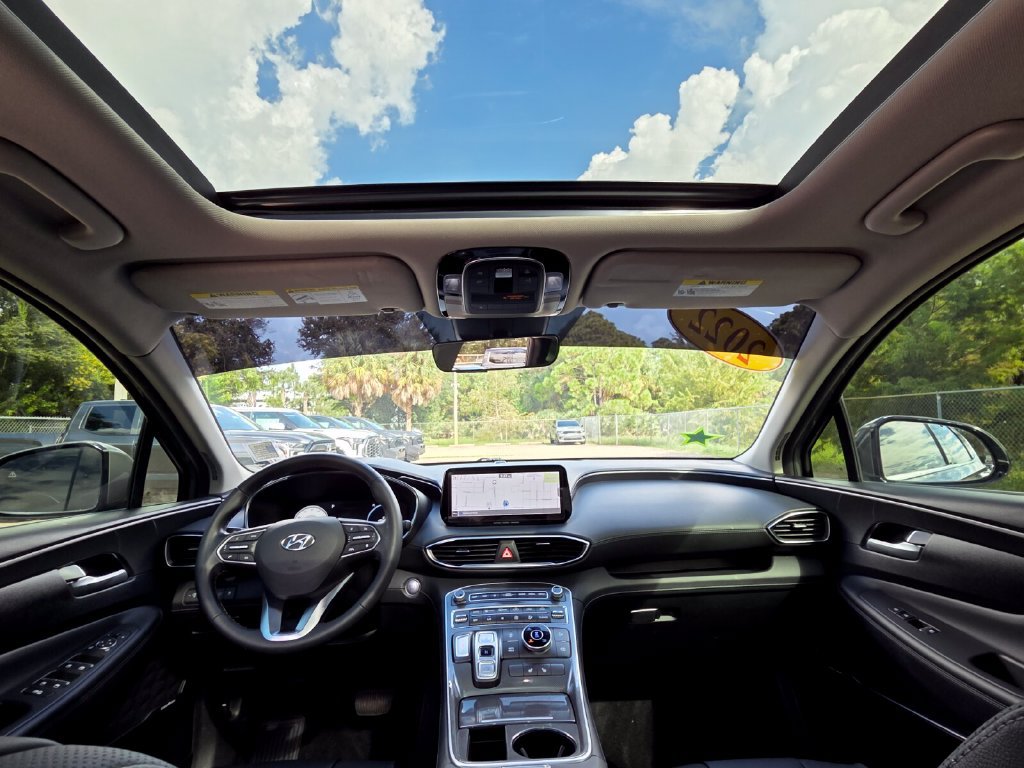 Used 2022 Hyundai Santa Fe SEL w/ Convenience + Premium Package AWD/4WD image 4