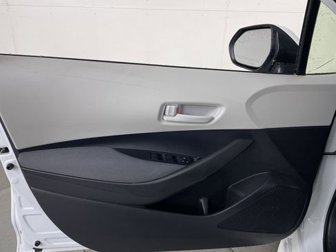 Used 2023 Toyota Corolla LE FWD image 10