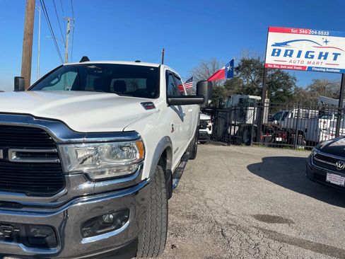 Used 2021 RAM 2500 Big Horn w/ Level 1 Equipment Group AWD/4WD image 1