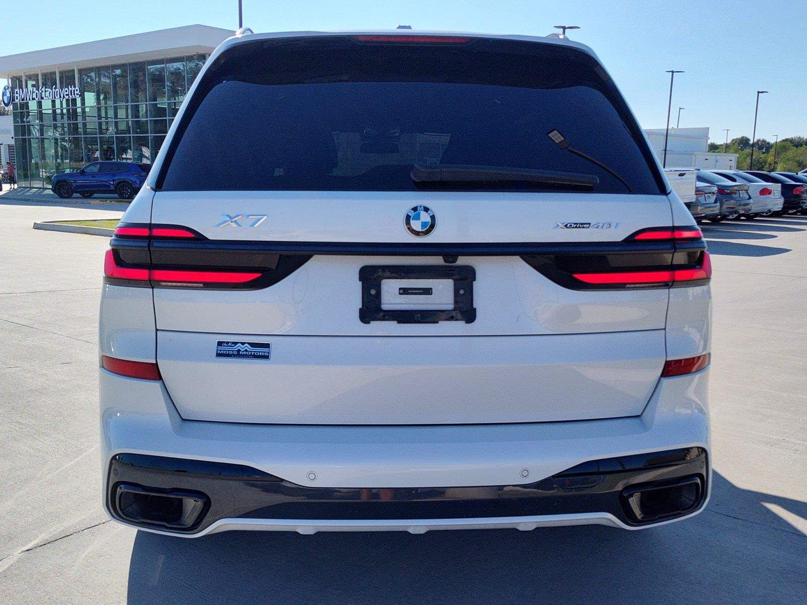 Used 2024 BMW X7 xDrive40i w/ Executive Package AWD/4WD image 5