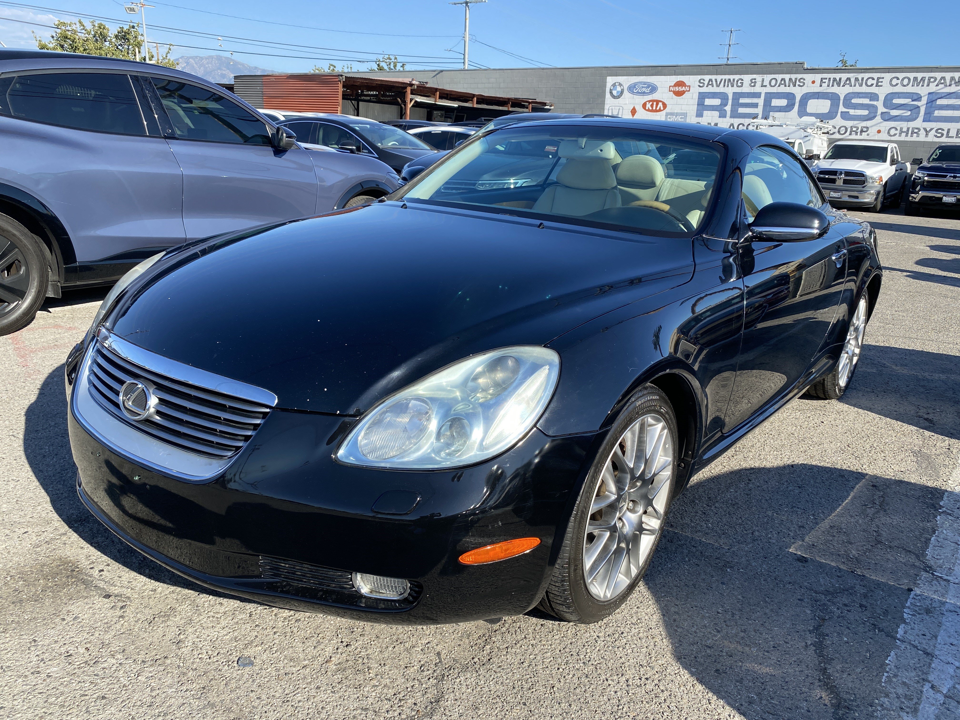 Used 2003 Lexus SC 430 Convertible RWD image 3