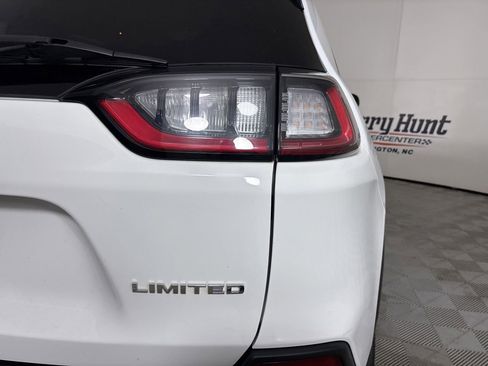 Used 2022 Jeep Cherokee Limited image 34