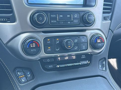 Used 2020 GMC Yukon Denali image 37