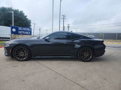 Used 2024 Ford Mustang Premium RWD image 6