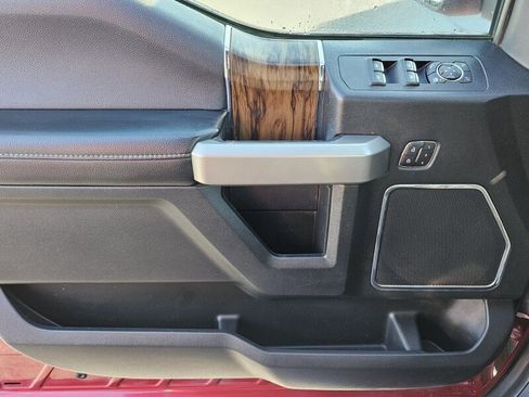 Used 2019 Ford F150 Lariat w/ Equipment Group 502A Luxury image 27