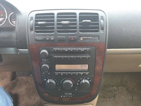 Used 2005 Chevrolet Uplander LS w/ LS Easy Order Package image 20