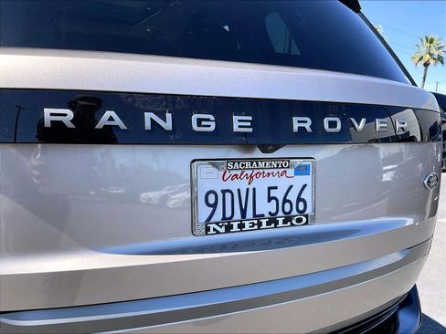 Used 2023 Land Rover Range Rover SE AWD/4WD image 10