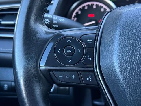 Used 2024 Toyota Camry SE image 27