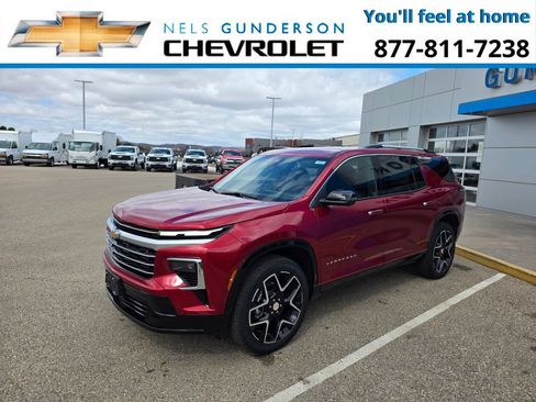 New 2026 Chevrolet Traverse High Country w/ LPO, Floor Liner Package AWD/4WD image 3