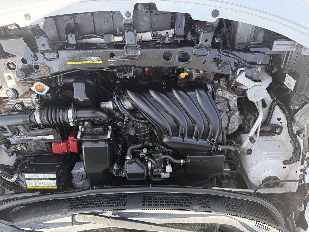 Used 2016 Nissan Versa SV FWD image 21