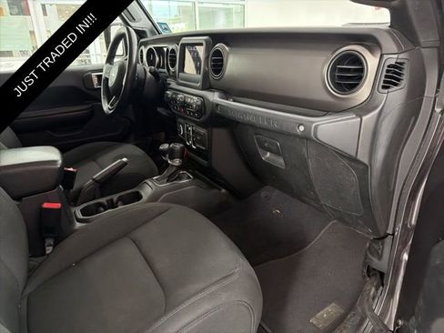 Used 2018 Jeep Wrangler Unlimited Sport S AWD/4WD image 14