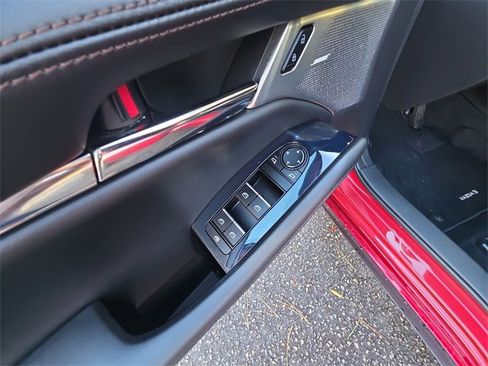 Used 2023 MAZDA MAZDA3 s image 13