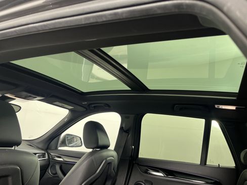 Used 2021 BMW X1 xDrive28i w/ Convenience Package image 17