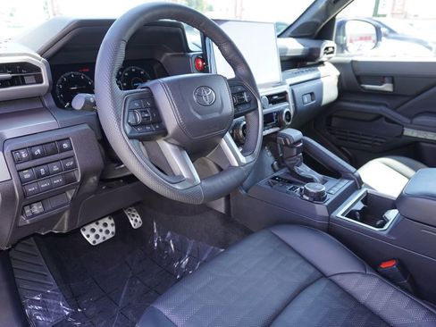 Certified 2025 Toyota Tacoma TRD Sport w/ TRD Sport Premium Package AWD/4WD image 11