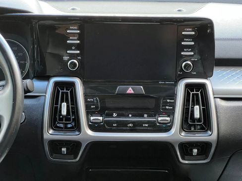 Used 2021 Kia Sorento S w/ Panoramic Sunroof Package AWD/4WD image 27