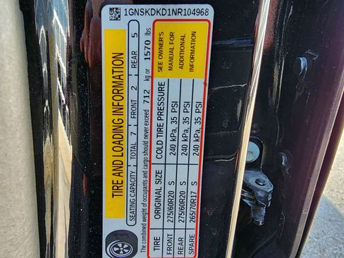 Used 2022 Chevrolet Suburban Z71 w/ Luxury Package image 21