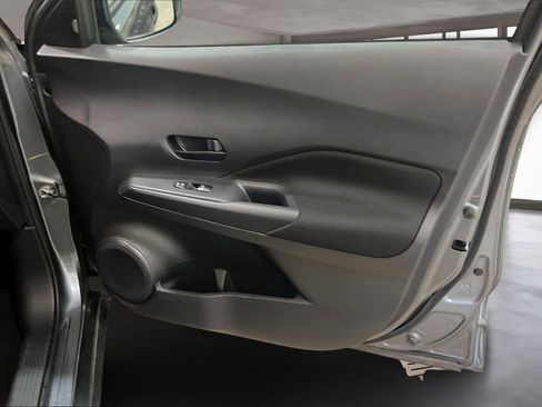 Used 2024 Nissan Kicks S image 24