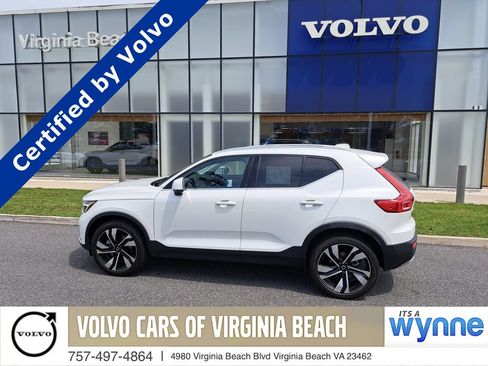 Used 2024 Volvo XC40 B5 Ultimate w/ Climate Package AWD/4WD image 1