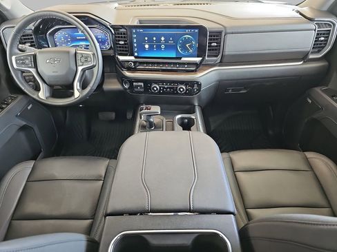 Used 2025 Chevrolet Silverado 1500 RST AWD/4WD image 11