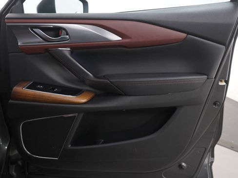 Used 2016 MAZDA CX-9 Signature image 12