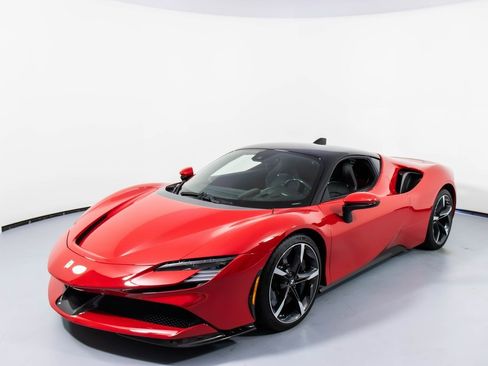 Certified 2021 Ferrari SF90 Stradale image 10