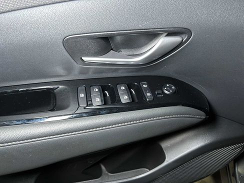 Used 2022 Hyundai Tucson Limited image 22