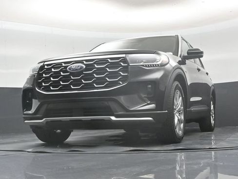 Used 2026 Ford Explorer Platinum RWD image 55
