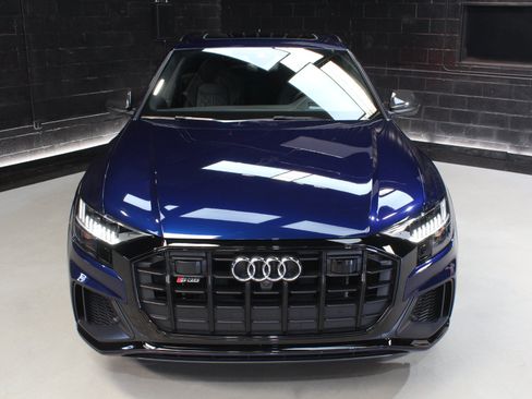 Used 2023 Audi SQ8 Prestige AWD/4WD image 9