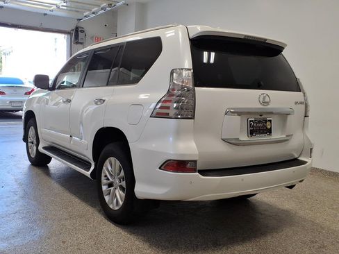Used 2015 Lexus GX 460 GX 460 Sport Utility 4D w/ Premium Package AWD/4WD image 6