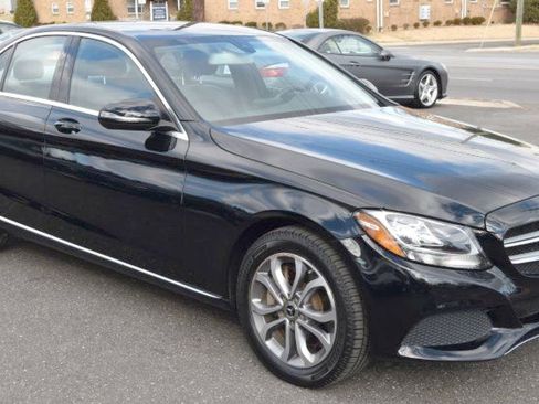 Used 2017 Mercedes-Benz C 300 4MATIC Sedan image 11