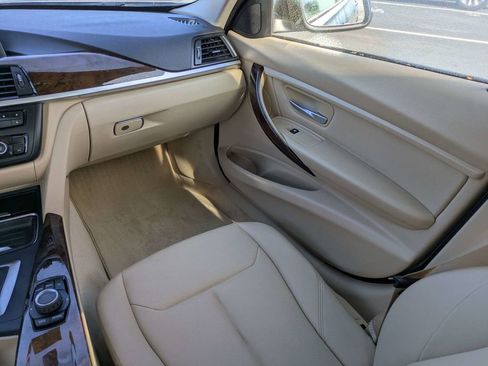 Used 2014 BMW 320i Sedan image 17