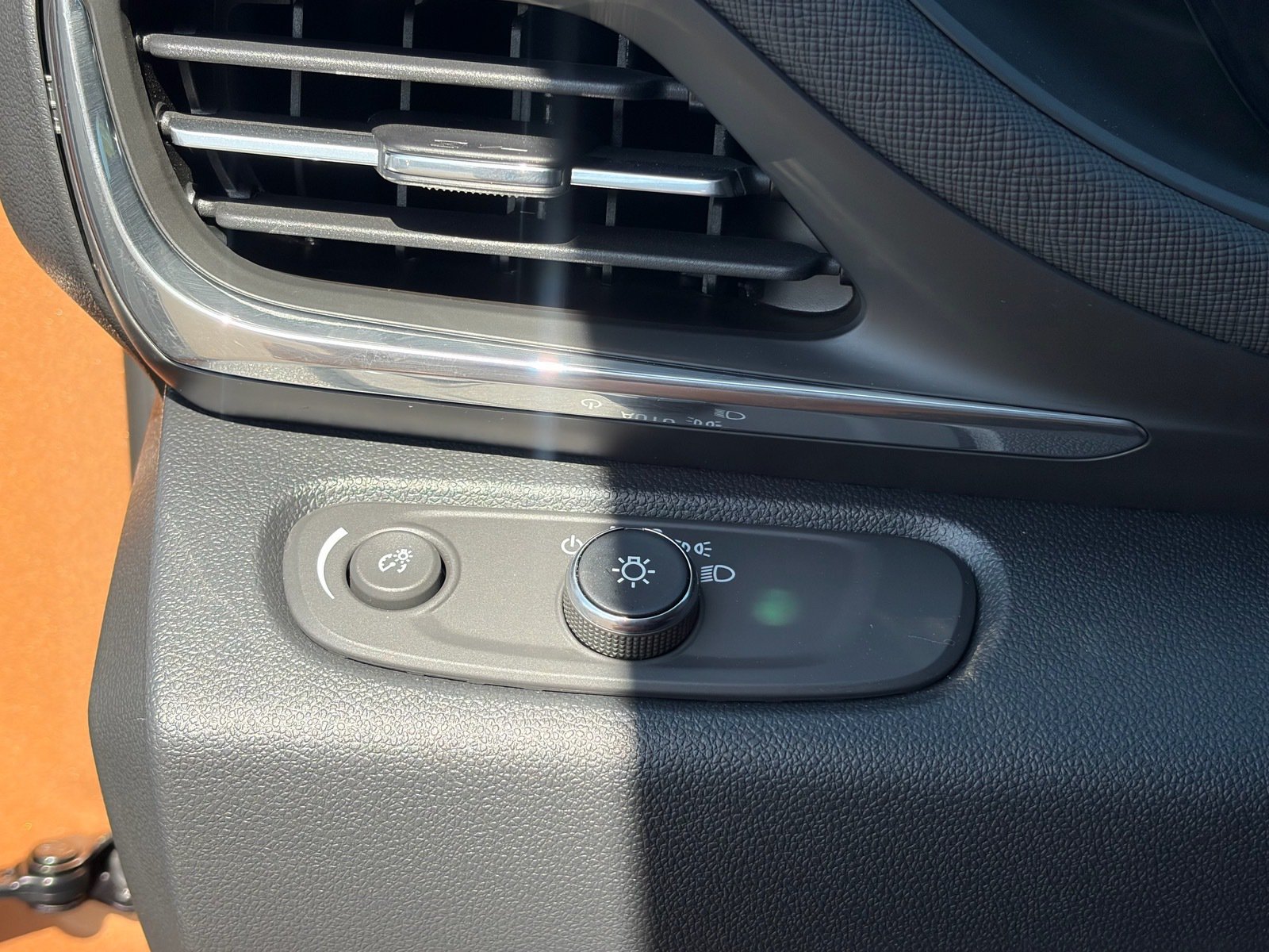 Used 2026 Buick Envista Sport Touring FWD image 21