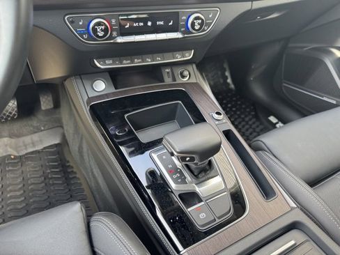 Certified 2023 Audi Q5 2.0T Prestige image 16