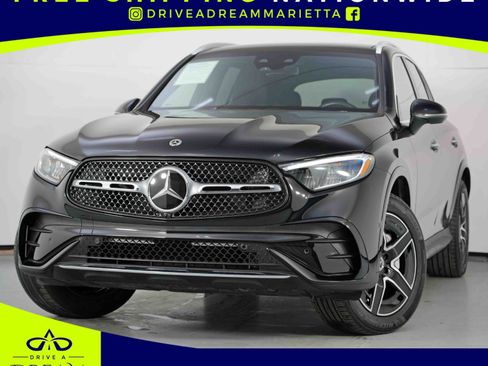 Used 2024 Mercedes-Benz GLC 300 image 1