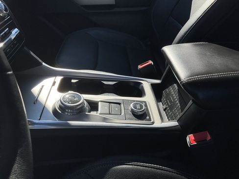 Used 2023 Ford Explorer Limited w/ Limited Technology Package image 19