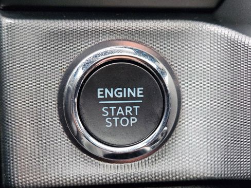 Used 2025 Ford F250 Platinum AWD/4WD image 22