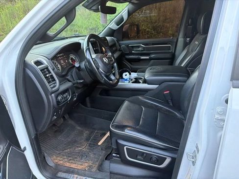 Used 2021 RAM 1500 Laramie AWD/4WD image 11