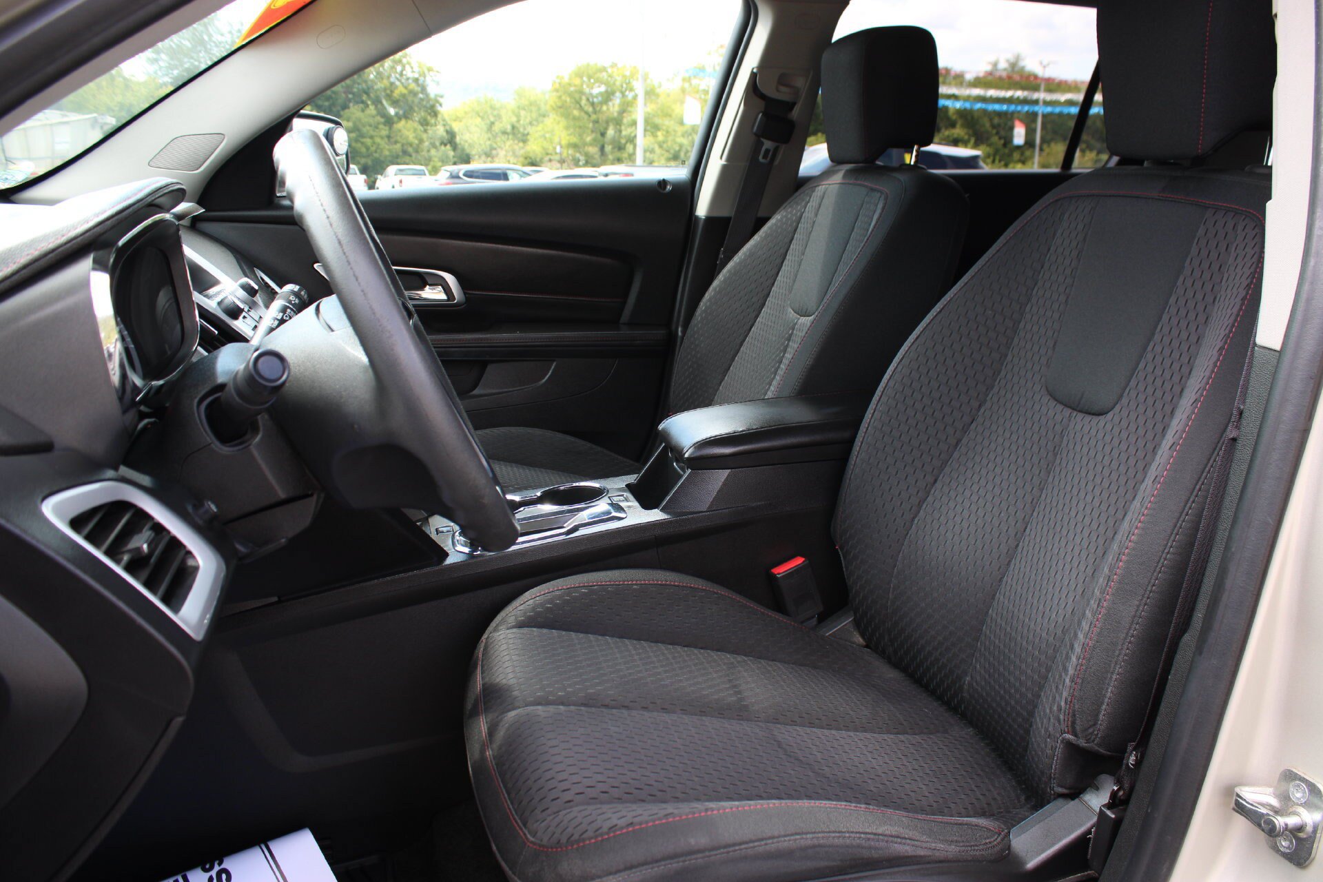 Used 2015 GMC Terrain SLE FWD image 15