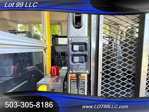 Used 2017 Ford Transit 350 XL RWD image 52